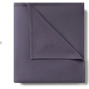 SPANX AirEssentials® Throw Travel Blanket in Storm Gray-50”x 60”